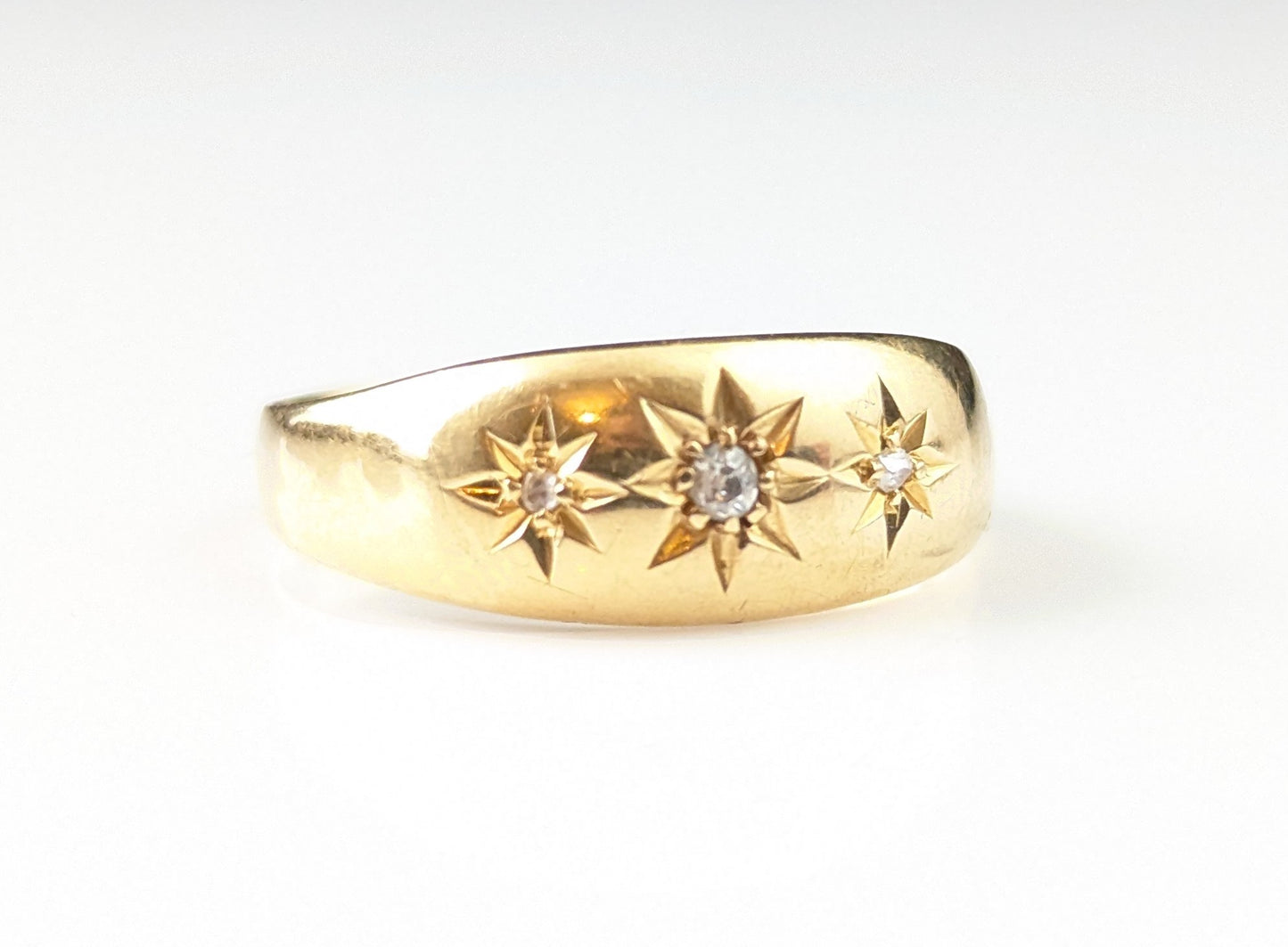 Antique 18ct gold Diamond Gypsy set ring, Star set, Art Deco era