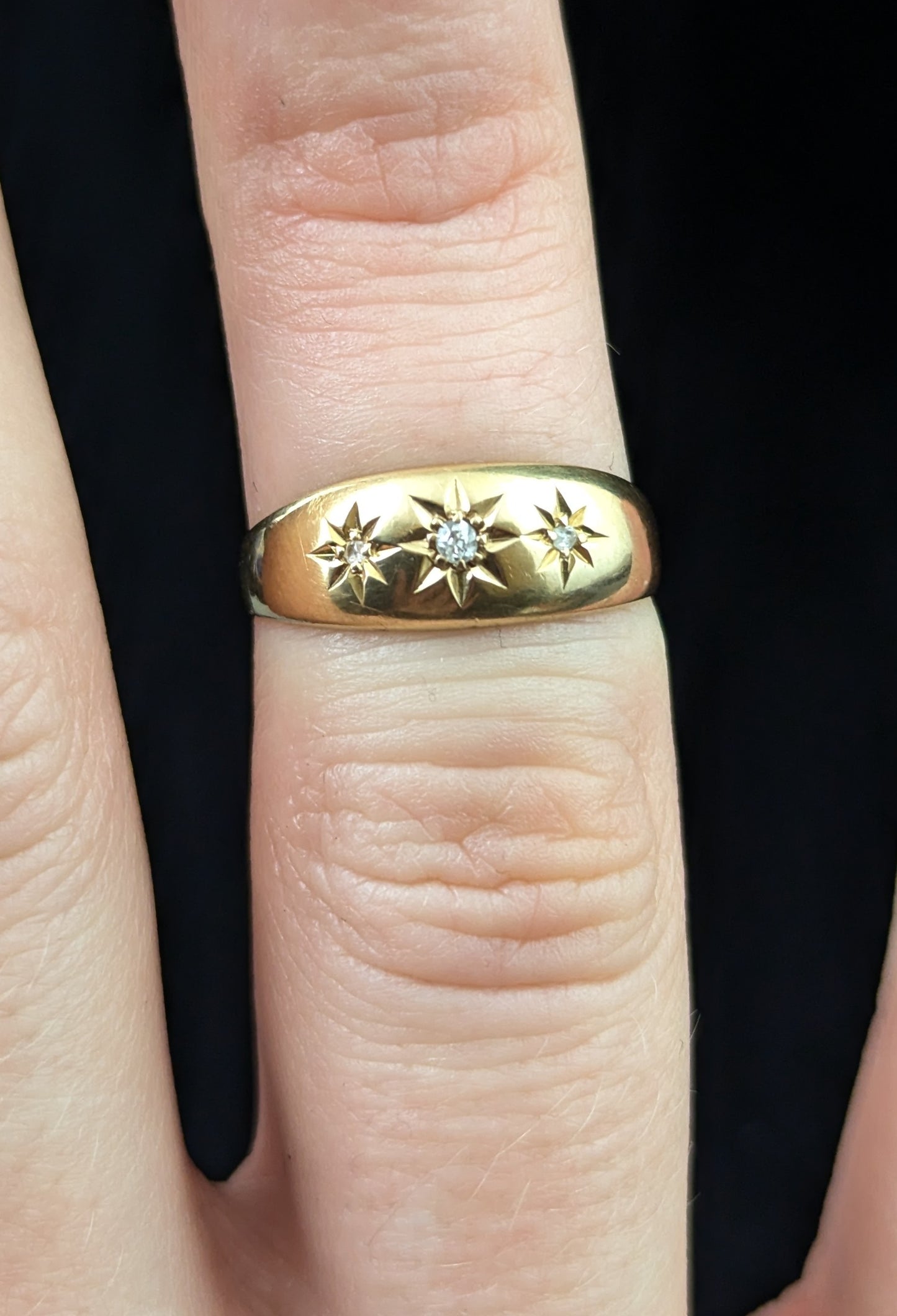 Antique 18ct gold Diamond Gypsy set ring, Star set, Art Deco era