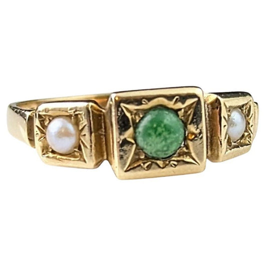 Vintage 9ct gold Turquoise and Pearl set ring