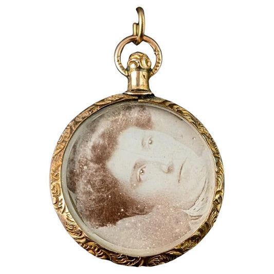 Antique 9ct gold locket pendant, Edwardian, engraved