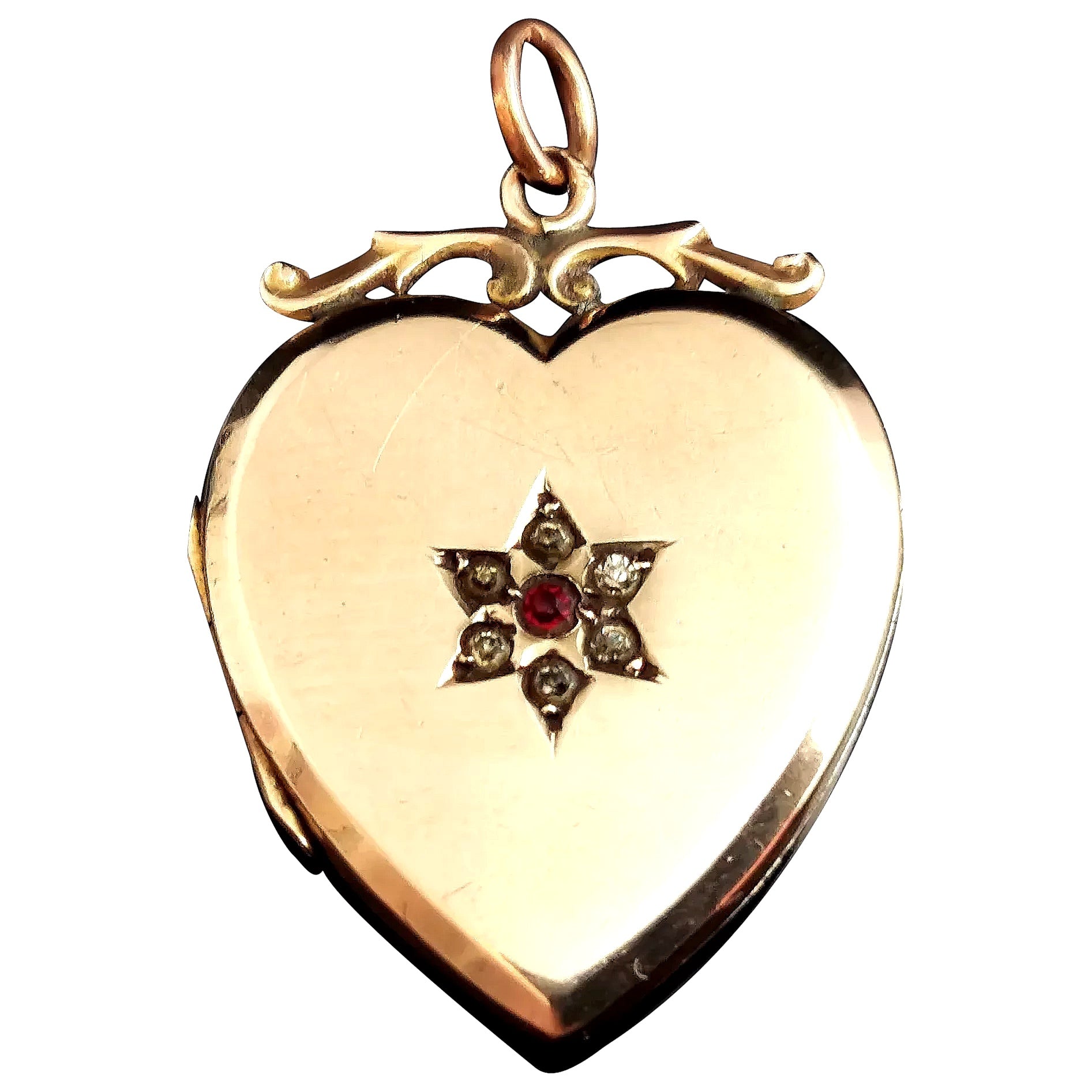 Star on sale shaped locket