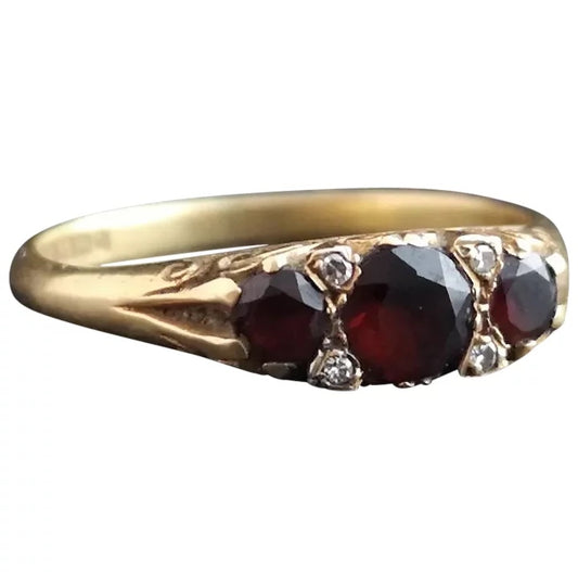 Vintage garnet and diamond ring, 18ct gold