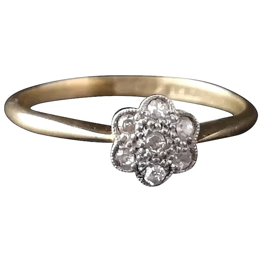 Antique diamond daisy ring, 18ct gold and platinum